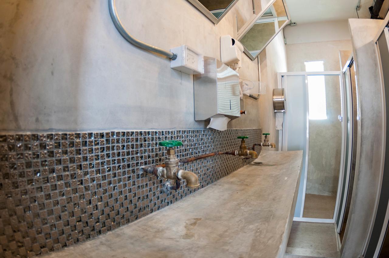 A'Stel Bangrak (Adults Only) Hostel Bangkok Bagian luar foto